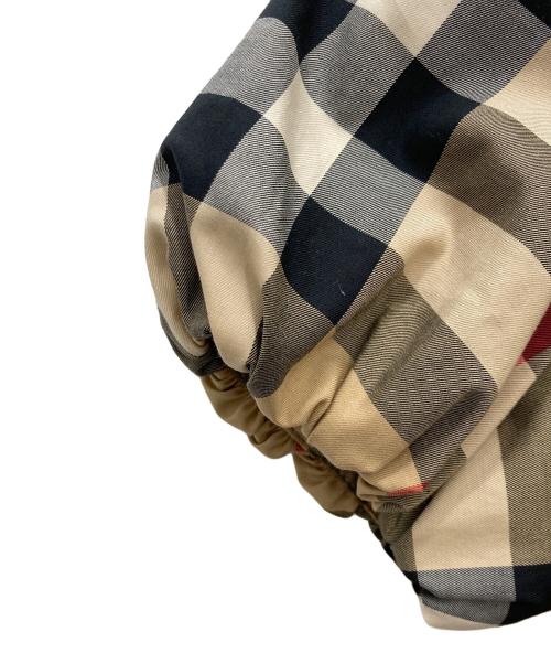 BURBERRY（バーバリー）BURBERRY (バーバリー) パフスリーブワンピース ベージュ サイズ:4Y(104cm) 未使用品の古着・服飾アイテム