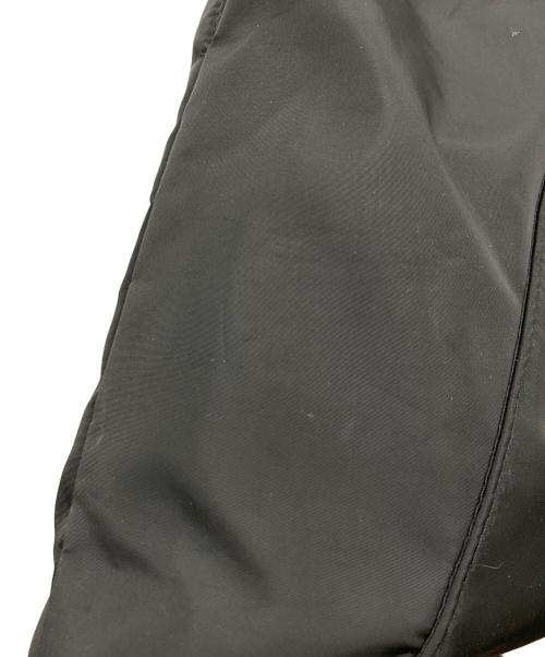 OUTDOOR PRODUCTS（アウトドア プロダクツ）OUTDOOR PRODUCTS (アウトドア プロダクツ) Risley (リズレー) RISLEY ミニトライアングルフリルバッグ ブラックの古着・服飾アイテム