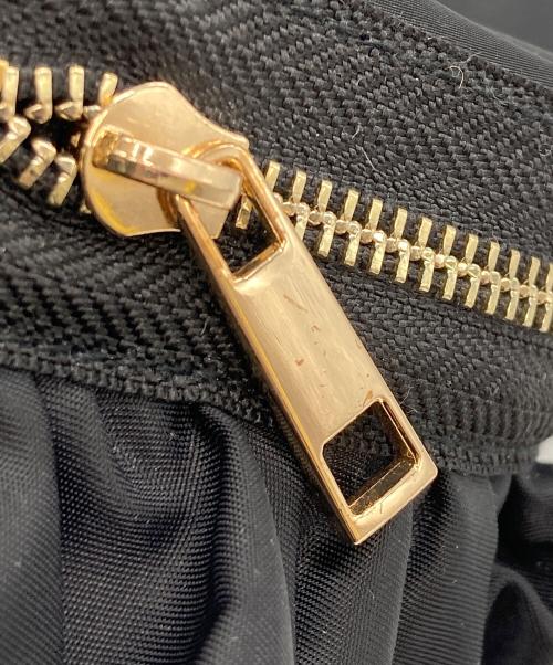 OUTDOOR PRODUCTS（アウトドア プロダクツ）OUTDOOR PRODUCTS (アウトドア プロダクツ) Risley (リズレー) RISLEY ミニトライアングルフリルバッグ ブラックの古着・服飾アイテム