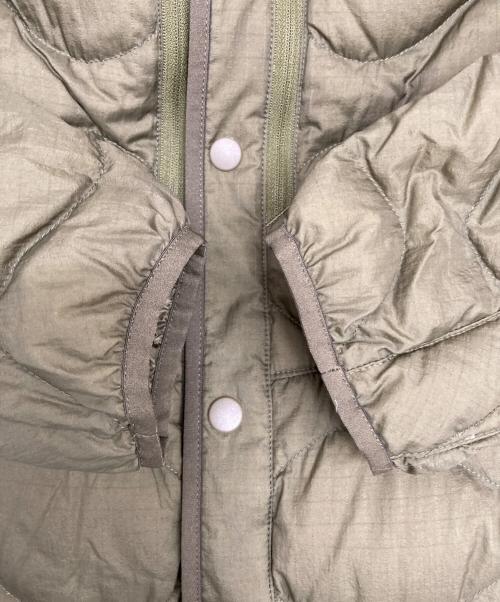 UNIQLO（ユニクロ）UNIQLO (ユニクロ) WHITE MOUNTAINEERING (ホワイトマウンテ二アニング) ウルトラライトダウンオーバーサイズジャケット オリーブ サイズ:XLの古着・服飾アイテム