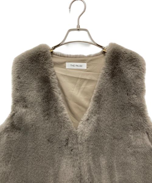 THE PAUSE（ザポーズ）THE PAUSE (ザポーズ) ファーVネックジレ ブラウン サイズ:Freeの古着・服飾アイテム