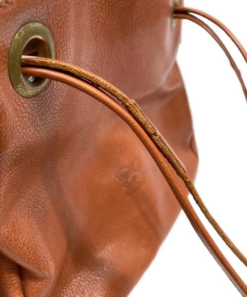 IL BISONTE（イル ビゾンテ）IL BISONTE (イル ビゾンテ) レザー巾着バッグ ブラウンの古着・服飾アイテム