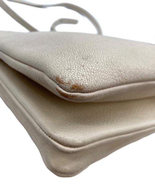 CELINE（セリーヌ）CELINE (セリーヌ) トリオラージショルダーバッグ アイボリーの古着・服飾アイテム