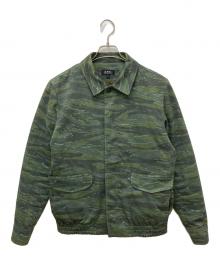 A.P.C.（アーペーセー）の古着「タイガーカモミリタリージャケット」｜グリーン