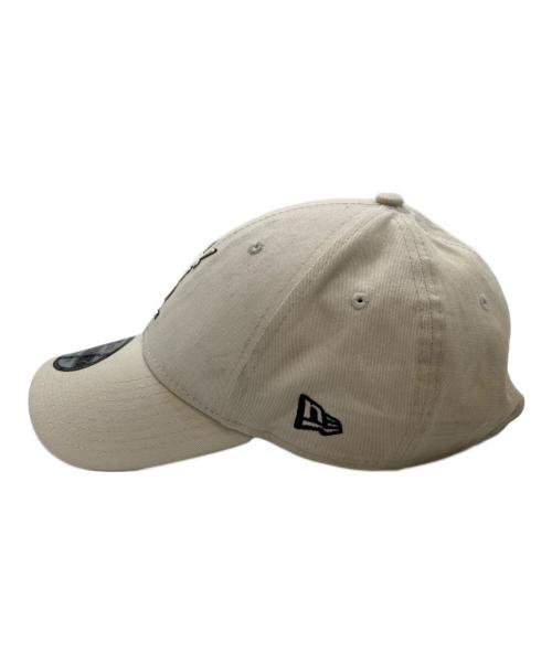 New Era（ニューエラ）New Era (ニューエラ) Yves Saint Laurent (イヴサンローラン) キャップ ベージュの古着・服飾アイテム