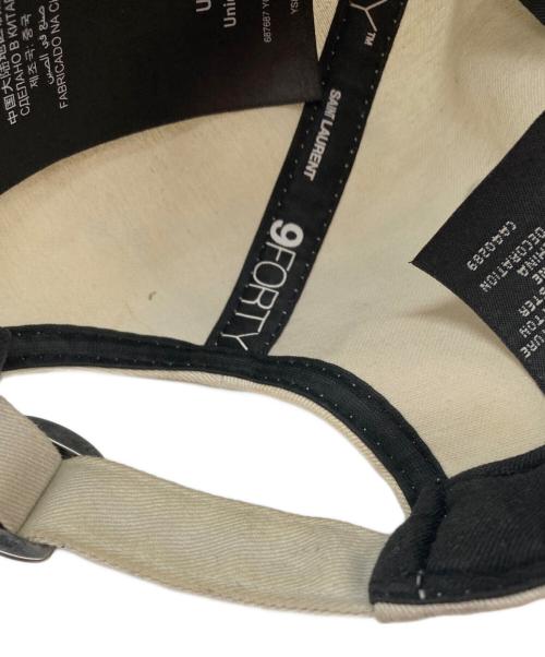 New Era（ニューエラ）New Era (ニューエラ) Yves Saint Laurent (イヴサンローラン) キャップ ベージュの古着・服飾アイテム