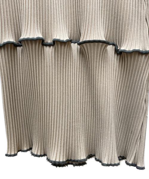 todo kotohayokozawa（トゥードゥー コトハヨコザワ）todo kotohayokozawa (トゥードゥー コトハヨコザワ) プリーツニットパンツ ベージュ サイズ:Freeの古着・服飾アイテム