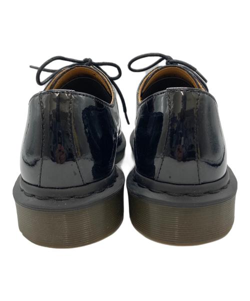 Dr.Martens（ドクターマーチン）Dr.Martens (ドクターマーチン) BEAMS (ビームス) 別注3ホールシューズ ブラック サイズ:UK8の古着・服飾アイテム