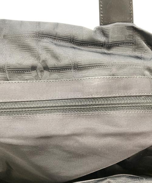 CHANEL（シャネル）CHANEL (シャネル) ニュートラベルトートバッグ ブラックの古着・服飾アイテム