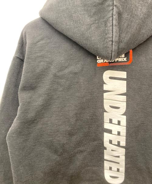 UNDEFEATED（アンディフィーテッド）UNDEFEATED (アンディフィーテッド) FORMULA 1 LAS VEGAS GRAND PERIX ジップパーカー ブラック サイズ:Lの古着・服飾アイテム