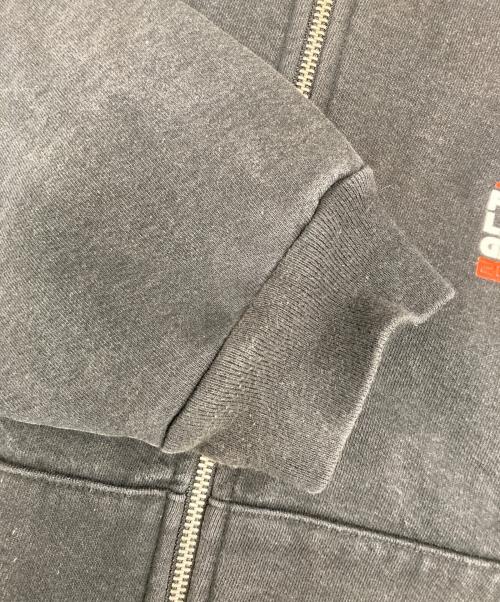 UNDEFEATED（アンディフィーテッド）UNDEFEATED (アンディフィーテッド) FORMULA 1 LAS VEGAS GRAND PERIX ジップパーカー ブラック サイズ:Lの古着・服飾アイテム