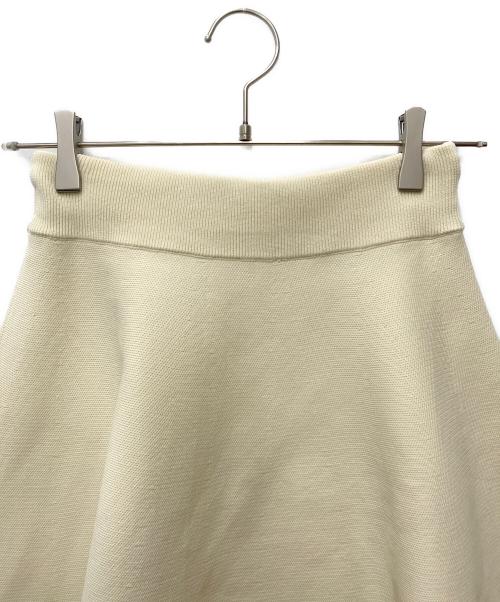 JENNE（ジェンヌ）JENNE (ジェンヌ) ハート刺繍ニットスカート ベージュ サイズ:Sの古着・服飾アイテム