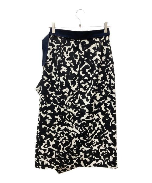 Pinky & Dianne（ピンキーアンドダイアン）Pinky & Dianne (ピンキーアンドダイアン) アブストラクトアニマルプリントスカート ホワイト×ブラック サイズ:36の古着・服飾アイテム