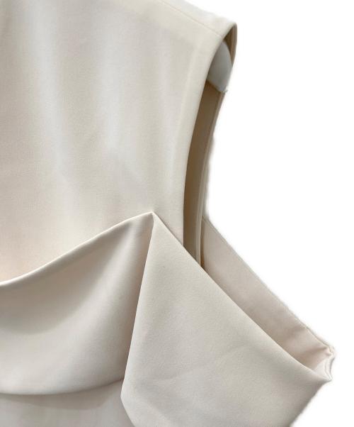 HYKE（ハイク）HYKE (ハイク) ノースリーブブラウス ベージュ サイズ:1の古着・服飾アイテム