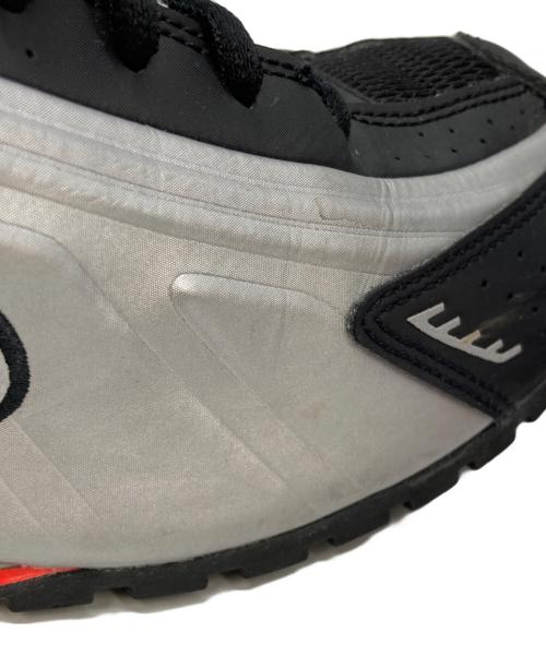 NIKE（ナイキ）NIKE (ナイキ) スニーカー HQ1988-002 シルバー サイズ:26の古着・服飾アイテム