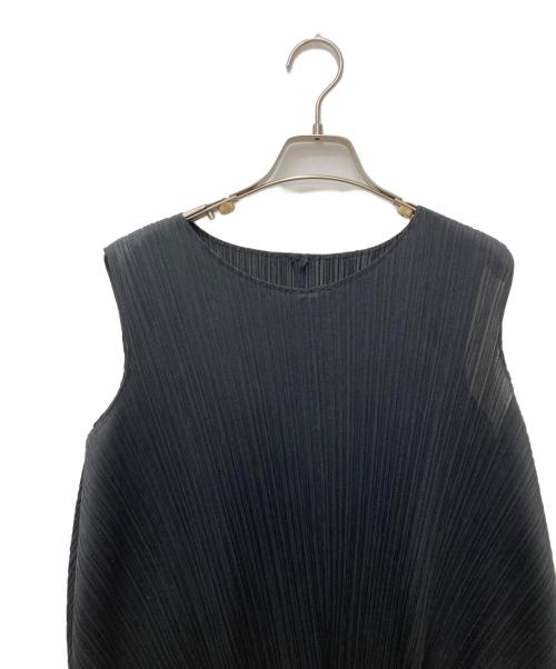 PLEATS PLEASE（プリーツプリーズ）PLEATS PLEASE (プリーツプリーズ) LAMP SHADE ノースリーブワンピース ブラック サイズ:3の古着・服飾アイテム