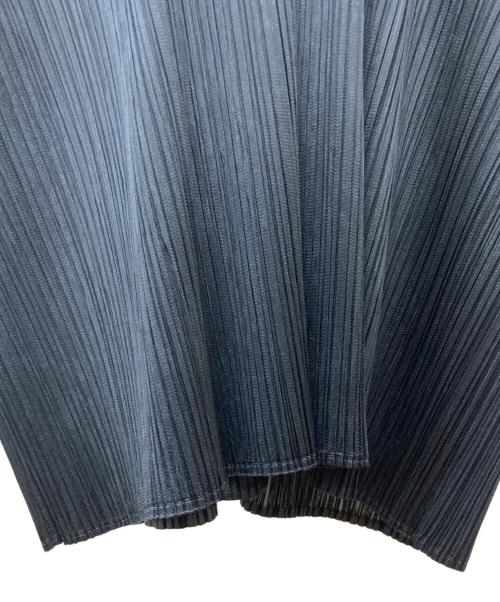 PLEATS PLEASE（プリーツプリーズ）PLEATS PLEASE (プリーツプリーズ) LAMP SHADE ノースリーブワンピース ブラック サイズ:3の古着・服飾アイテム