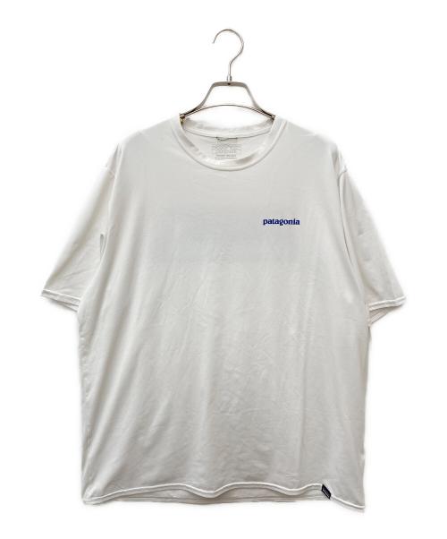Patagonia（パタゴニア）Patagonia (パタゴニア) キャプリーンクールデイリー ロゴTシャツ ホワイト サイズ:Lの古着・服飾アイテム
