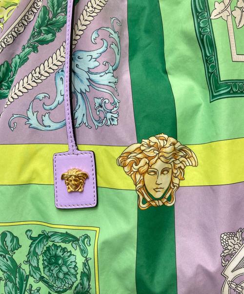 VERSACE（ヴェルサーチェ）VERSACE (ヴェルサーチェ) プリントトートバッグ DBFI004 パープルの古着・服飾アイテム