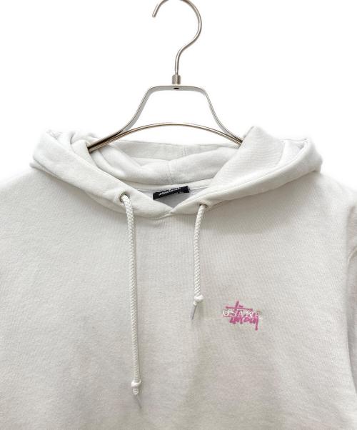 stussy（ステューシー）stussy (ステューシー) プルオーバーパーカー ホワイト サイズ:Mの古着・服飾アイテム