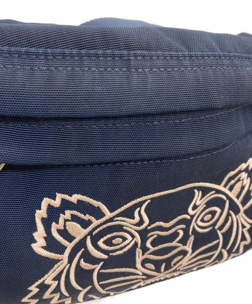 KENZO（ケンゾー）KENZO (ケンゾー) タイガー立体刺繍ウエストバッグ ネイビーの古着・服飾アイテム