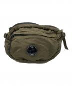 C.P COMPANYシーピーカンパニー）の古着「クロスボディーバッグ　Nylon B Crossbody Pack」｜オリーブ
