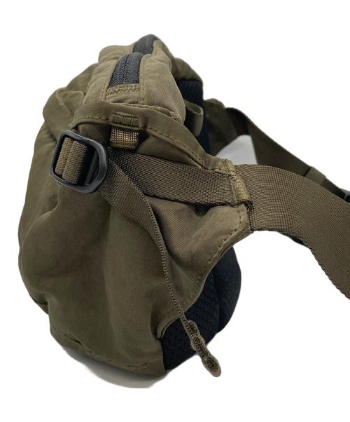 C.P COMPANY（シーピーカンパニー）C.P COMPANY (シーピーカンパニー) クロスボディーバッグ　Nylon B Crossbody Pack オリーブの古着・服飾アイテム