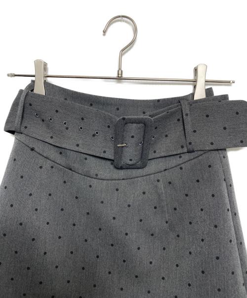 darich（ダーリッチ）darich (ダーリッチ) シェイプラインベルトドットミニスカート グレー サイズ:Freeの古着・服飾アイテム