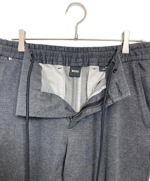 BOSS（ボス）BOSS (ボス) テーパードパンツ グレー サイズ:48の古着・服飾アイテム