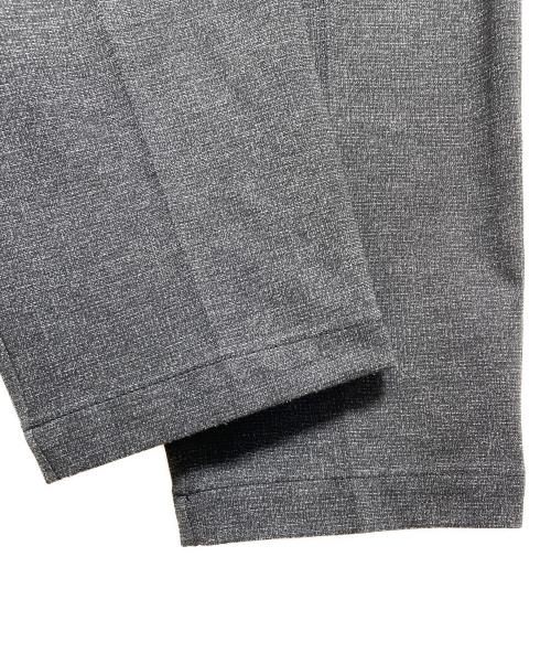 BOSS（ボス）BOSS (ボス) テーパードパンツ グレー サイズ:48の古着・服飾アイテム