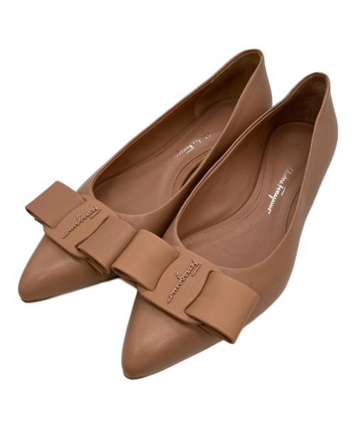 Salvatore Ferragamo（サルヴァトーレ フェラガモ）Salvatore Ferragamo (サルヴァトーレ フェラガモ) VIVA ヴァラリボンフラットパンプス　 ピンク サイズ:8の古着・服飾アイテム