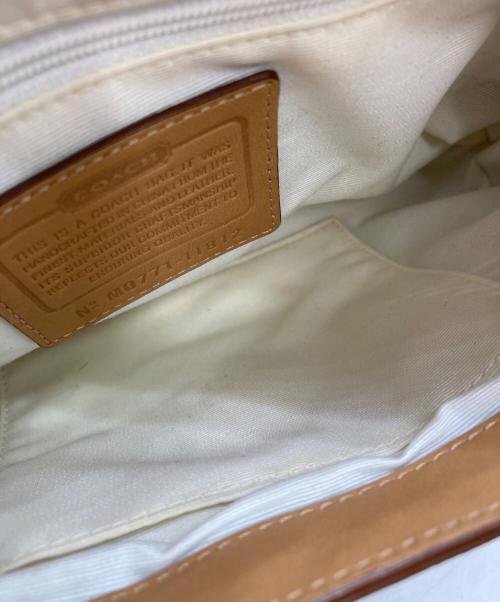 COACH（コーチ）COACH (コーチ) シグネチャー ワンショルダーバッグ　 ベージュの古着・服飾アイテム