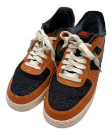 NIKE（ナイキ）の古着「スニーカー Nike Air Force 1 Low "Siempre Familia"」｜ブラウン