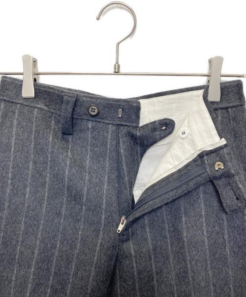 Yves Saint Laurent（イヴサンローラン）Yves Saint Laurent (イヴサンローラン) セットアップスーツ グレー サイズ:44の古着・服飾アイテム