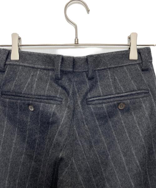 Yves Saint Laurent（イヴサンローラン）Yves Saint Laurent (イヴサンローラン) セットアップスーツ グレー サイズ:44の古着・服飾アイテム