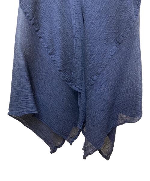 me ISSEY MIYAKE（ミーイッセイ ミヤケ）me ISSEY MIYAKE (ミーイッセイ ミヤケ) 楊柳ロングベスト ネイビー サイズ:表記なしの古着・服飾アイテム
