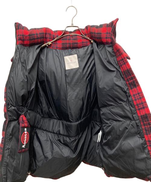 MONCLER（モンクレール）MONCLER (モンクレール) ダウンジャケット DANUBE レッド×ブラック サイズ:1の古着・服飾アイテム