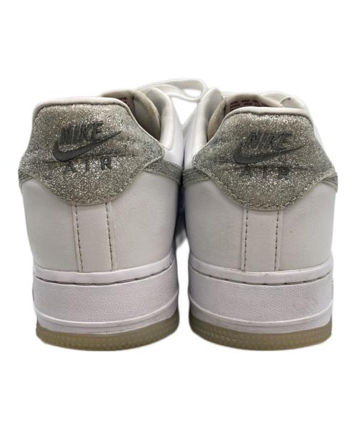 NIKE（ナイキ）NIKE (ナイキ) ローカットスニーカー　エア フォース 1 '07 LX ホワイト サイズ:25の古着・服飾アイテム