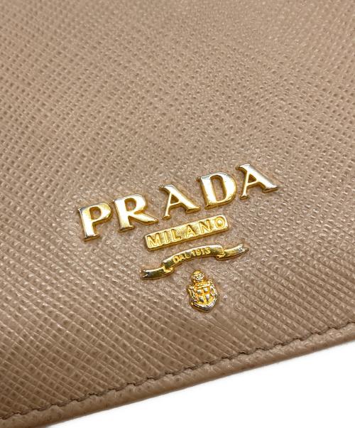 PRADA（プラダ）PRADA (プラダ) カードケース ベージュの古着・服飾アイテム