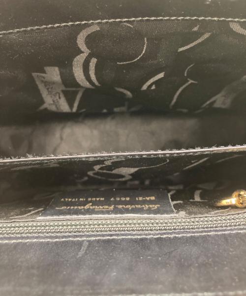Salvatore Ferragamo（サルヴァトーレ フェラガモ）Salvatore Ferragamo (サルヴァトーレ フェラガモ) レザーハンドバッグ　ガンチーニ ブラックの古着・服飾アイテム