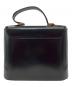 Yves Saint Laurent (イヴサンローラン) ロゴチャーム付きハンドバッグ ブラック：35000円