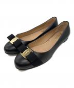 Salvatore Ferragamoサルヴァトーレ フェラガモ）の古着「リボンパンプス　VARINA」｜ブラック