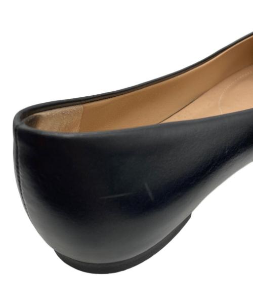 Salvatore Ferragamo（サルヴァトーレ フェラガモ）Salvatore Ferragamo (サルヴァトーレ フェラガモ) リボンパンプス　VARINA ブラック サイズ:7Cの古着・服飾アイテム