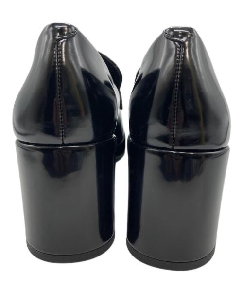 CHARLES & KEITH（チャールズアンドキース）CHARLES & KEITH (チャールズアンドキース) メタリックアクセント ローファーパンプス ブラック サイズ:23の古着・服飾アイテム
