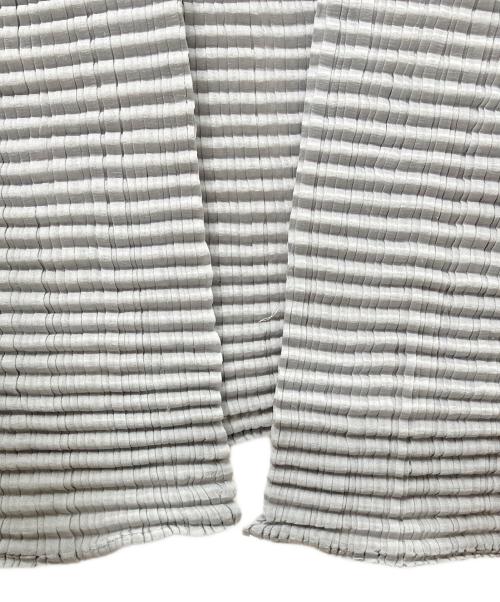 ISSEY MIYAKE（イッセイミヤケ）ISSEY MIYAKE (イッセイミヤケ) 蛇腹プリーツカットソー スカイブルー サイズ:Mの古着・服飾アイテム