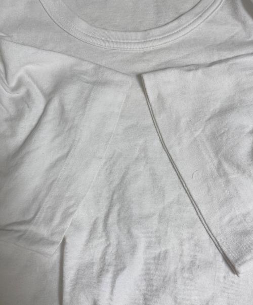 PLAY COMME des GARCONS（プレイコムデギャルソン）PLAY COMME des GARCONS (プレイコムデギャルソン) T-Shirt With Gold Emblem White ホワイト サイズ:Mの古着・服飾アイテム