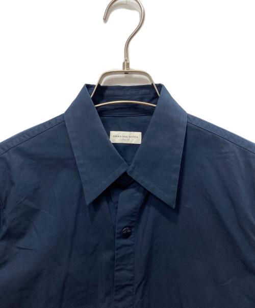 DRIES VAN NOTEN（ドリスヴァンノッテン）DRIES VAN NOTEN (ドリスヴァンノッテン) スナップシャツ ネイビー サイズ:44の古着・服飾アイテム
