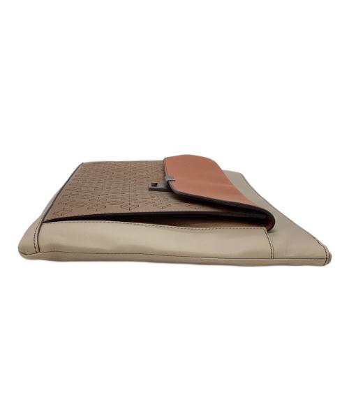 BOTTEGA VENETA（ボッテガベネタ）BOTTEGA VENETA (ボッテガベネタ) 幾何学模様切替レザークラッチバッグ ベージュの古着・服飾アイテム