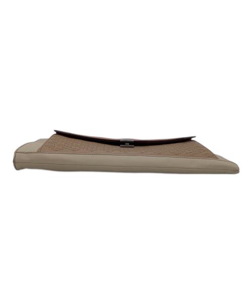 BOTTEGA VENETA（ボッテガベネタ）BOTTEGA VENETA (ボッテガベネタ) 幾何学模様切替レザークラッチバッグ ベージュの古着・服飾アイテム