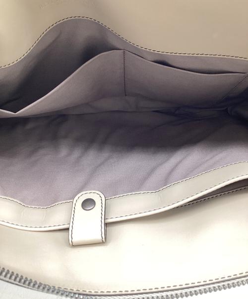 BOTTEGA VENETA（ボッテガベネタ）BOTTEGA VENETA (ボッテガベネタ) 幾何学模様切替レザークラッチバッグ ベージュの古着・服飾アイテム